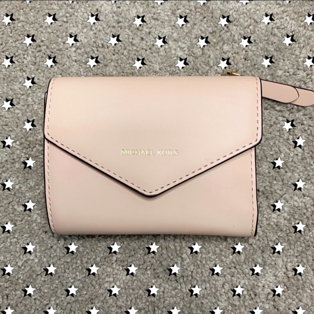 NWT Michael Kors Blush Pink Wallet